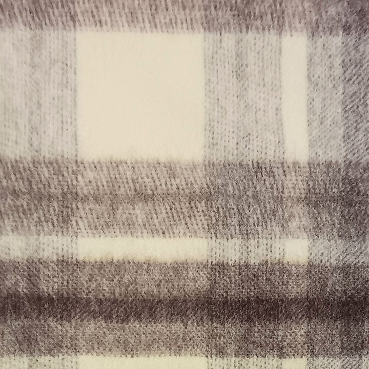 Koc wełniany w Krata gładka